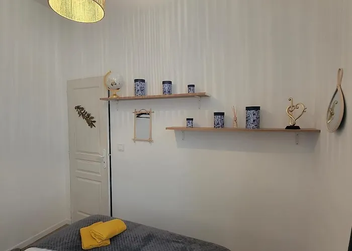 Le Plein Centre Rez De Chaussee Au Coeur De Appartement *